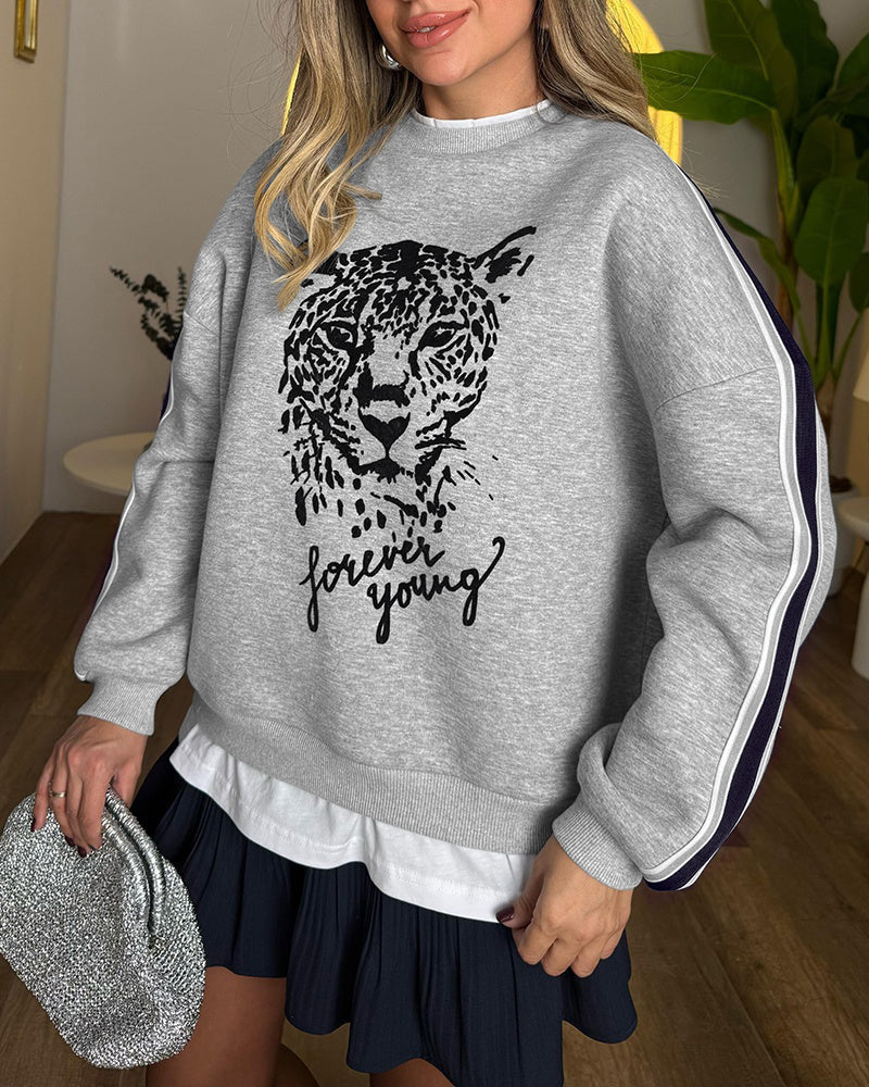 Leopard Graphic Contrast Sweatshirt